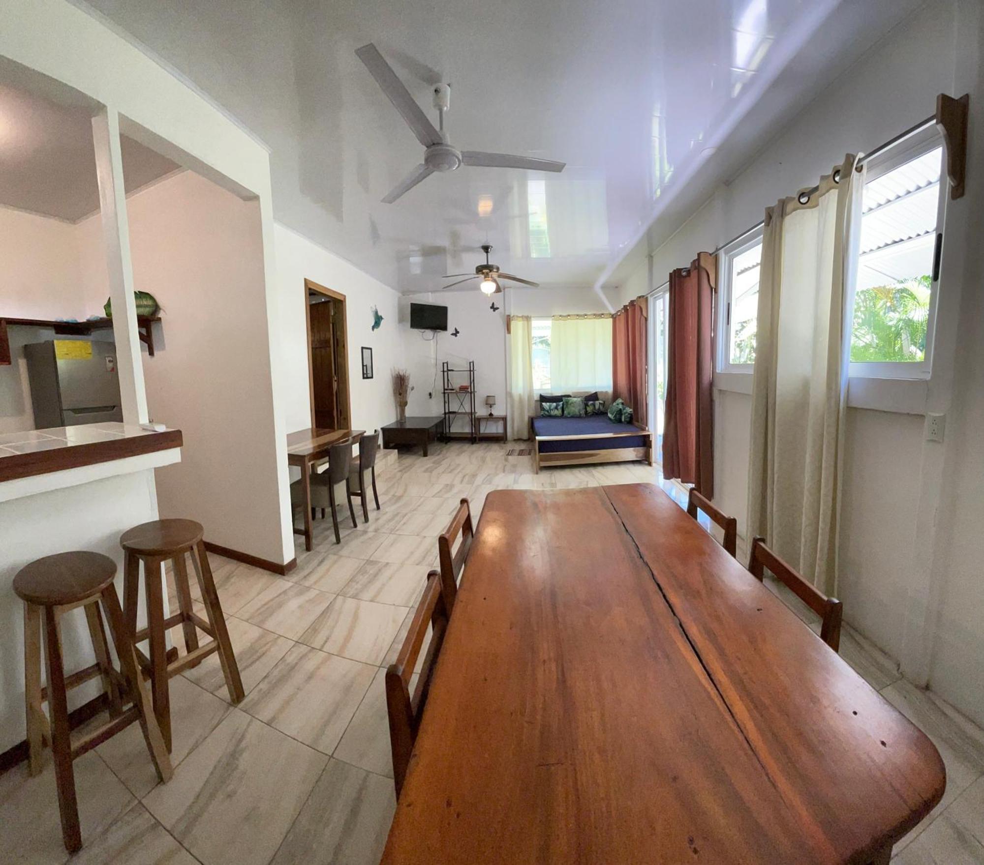 Casa Blanca Beachfront House With Shared Pool Access Pangea Lodge Manzanillo  Exterior photo