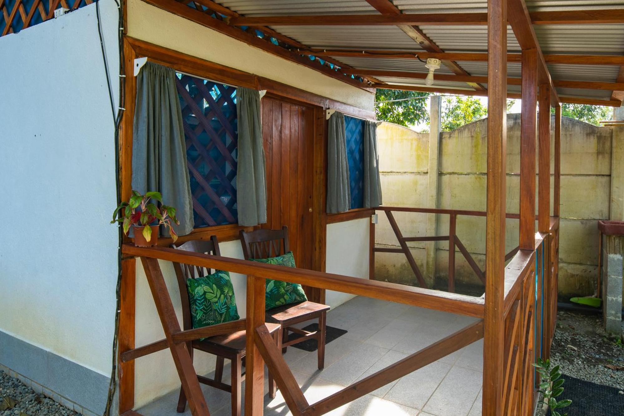 Casa Blanca Beachfront House With Shared Pool Access Pangea Lodge Manzanillo  Exterior photo